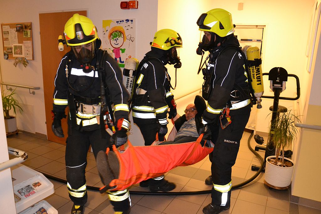 2017-09-19-ff-andorf-uebung-brand-caritas-wohnverbund-DSC 0030