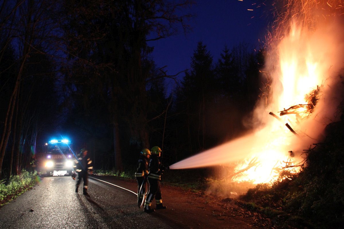 2018 11 18 FF Andorf Holzstoßbrand IMG 2078