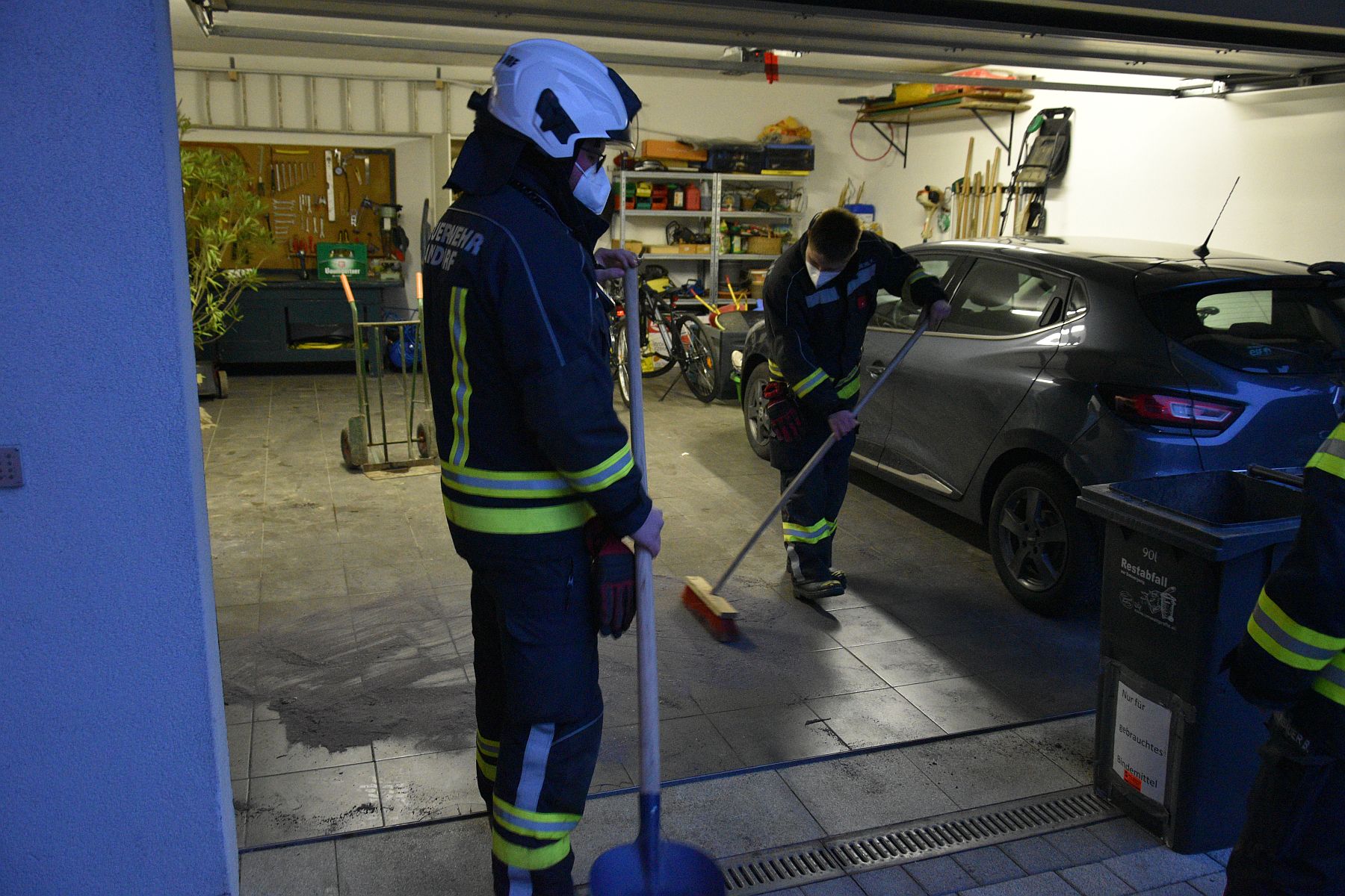 2021 03 09 FF Andorf Oelaustritt Radlersiedlung FFA 0081