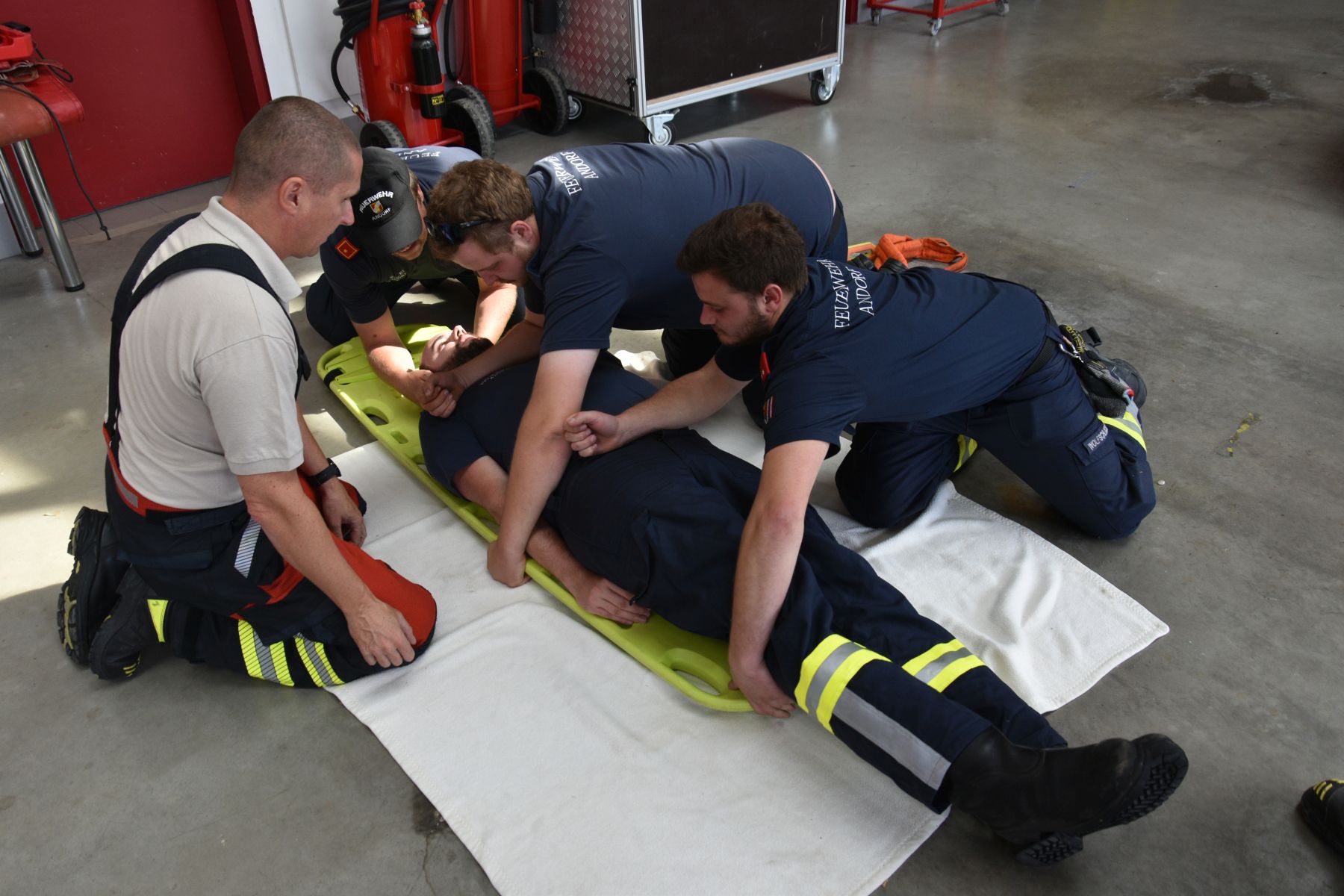 2021 07 24 FF Andorf Rettungstechnisches Seminar spineboard FFA 0073 web