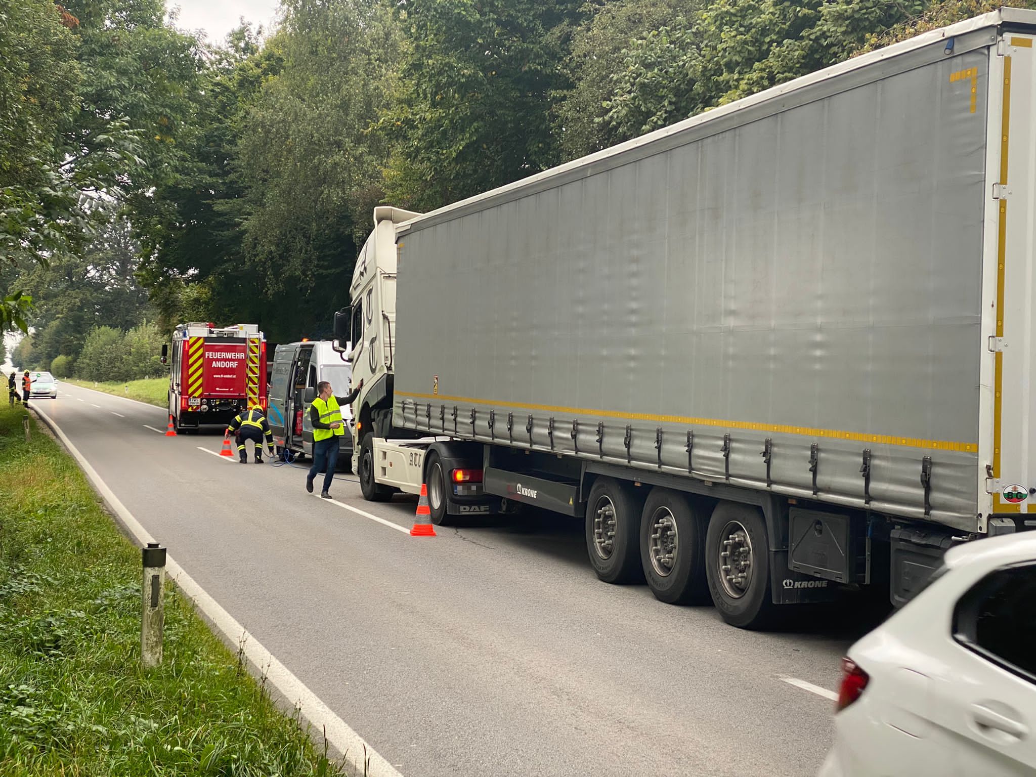 2021 09 20 FF Andorf LKW Bergung L514 Hoehe Oberholz 004 RLVS9795