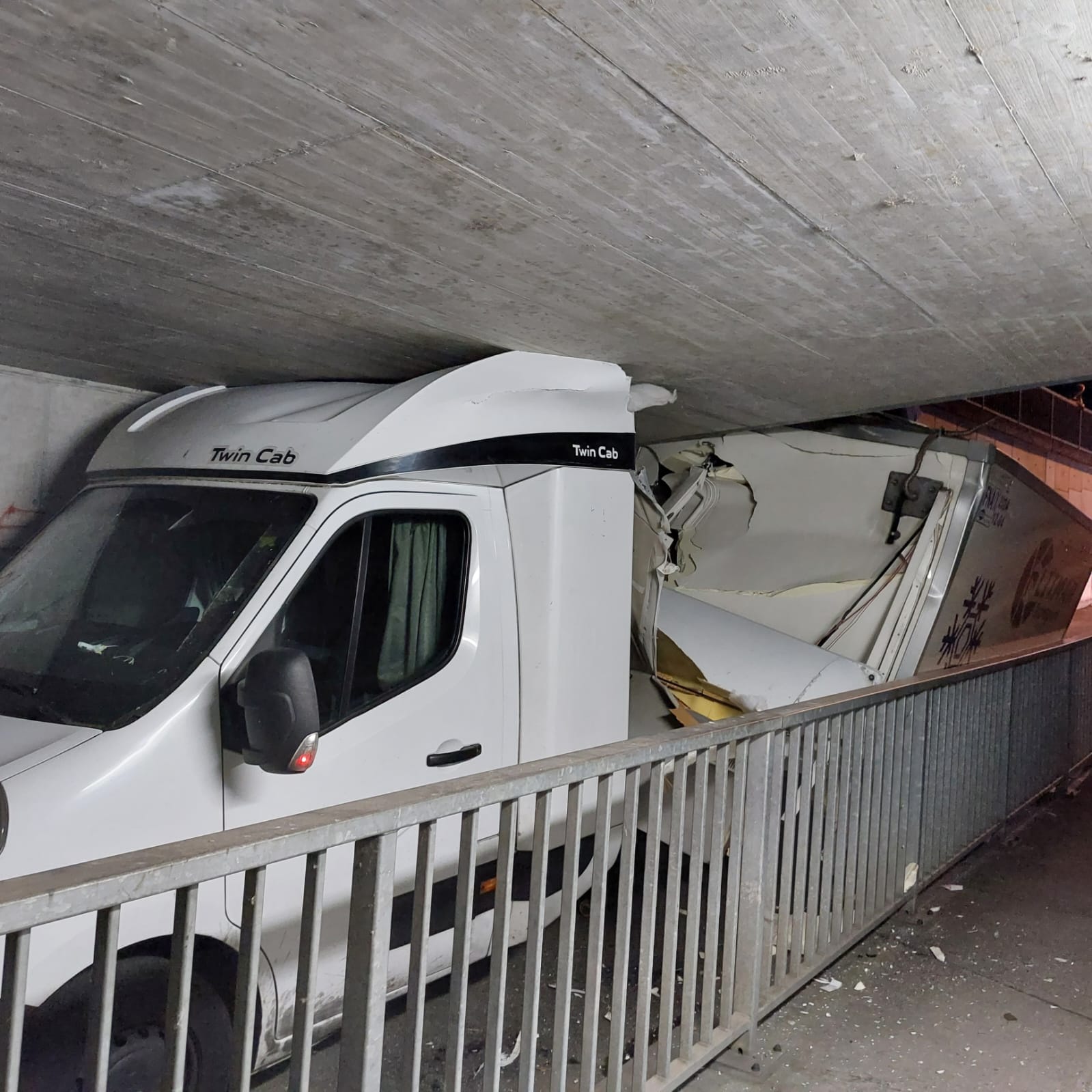 2022 08 31 FF Andorf LKW Bergung und Aufraeumarbeiten Unterfuehrung Hauptstrasse ea5cd971 242d 4fa3 bd43 95ddc0bcbabb