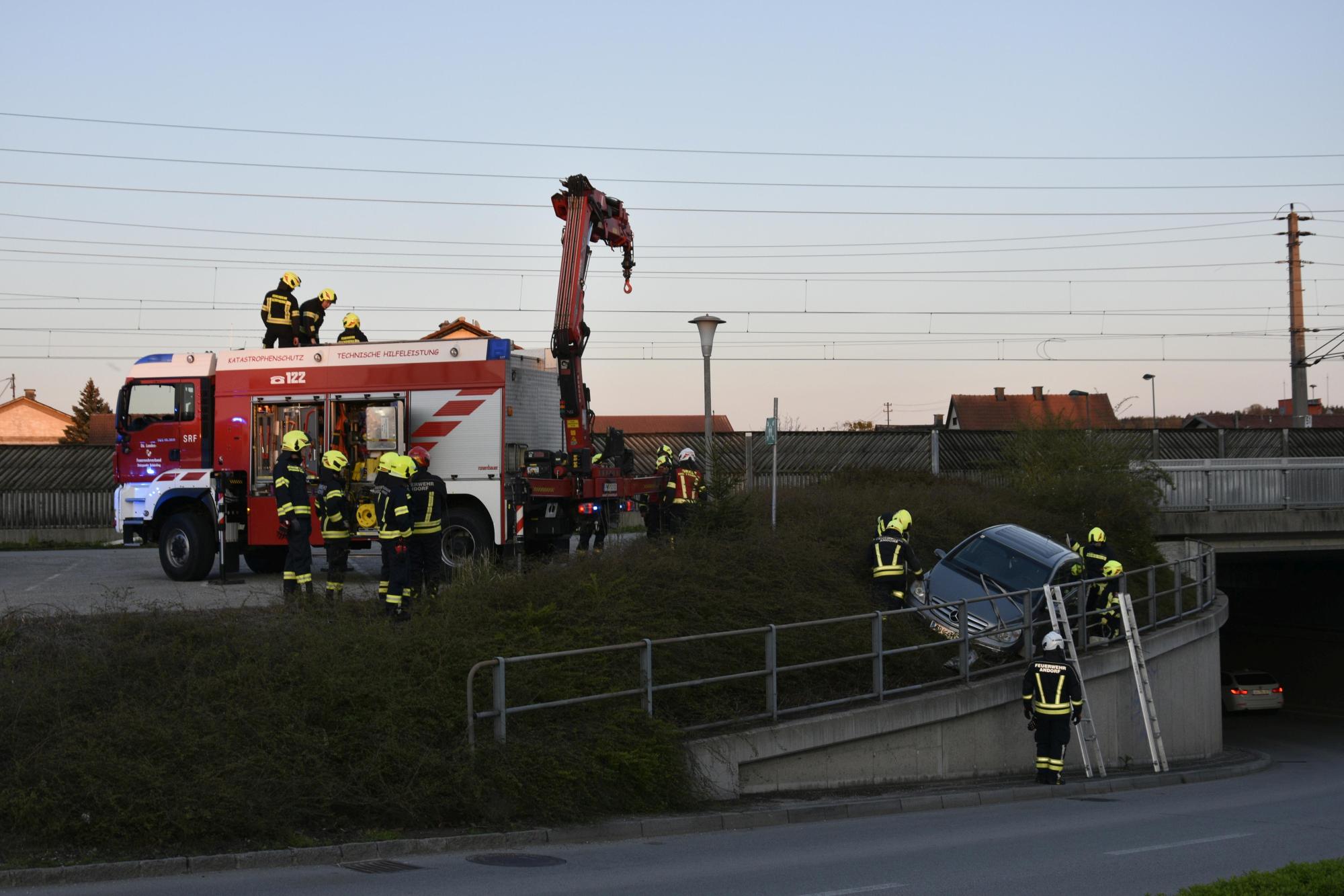 2023 04 21 FF Andorf Fahrzeugbergung FFA5718