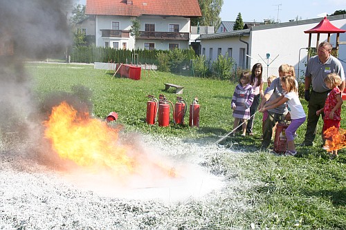 Ferienpassaktion Ein Tag bei der Feuerwehr - 21. August 2010