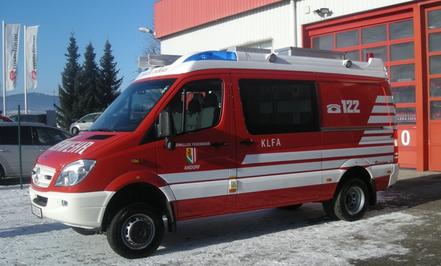 Neues Kleinlöschfahrzeug für die Feuerwehr Andorf - 20. Dezember 2010