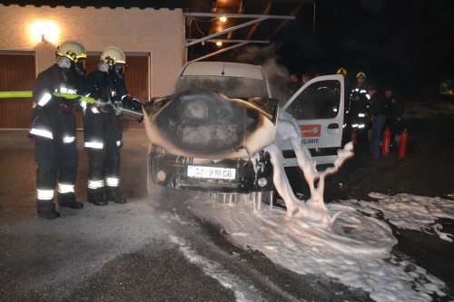 KFZ-Brand in Großschörgern - 07.02.2013