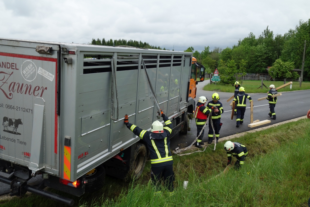 LKW Bergung 1